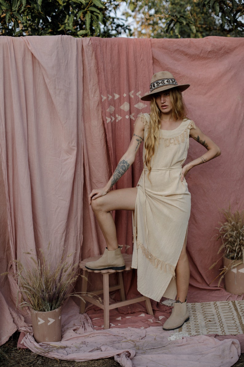Luna dress. Beige