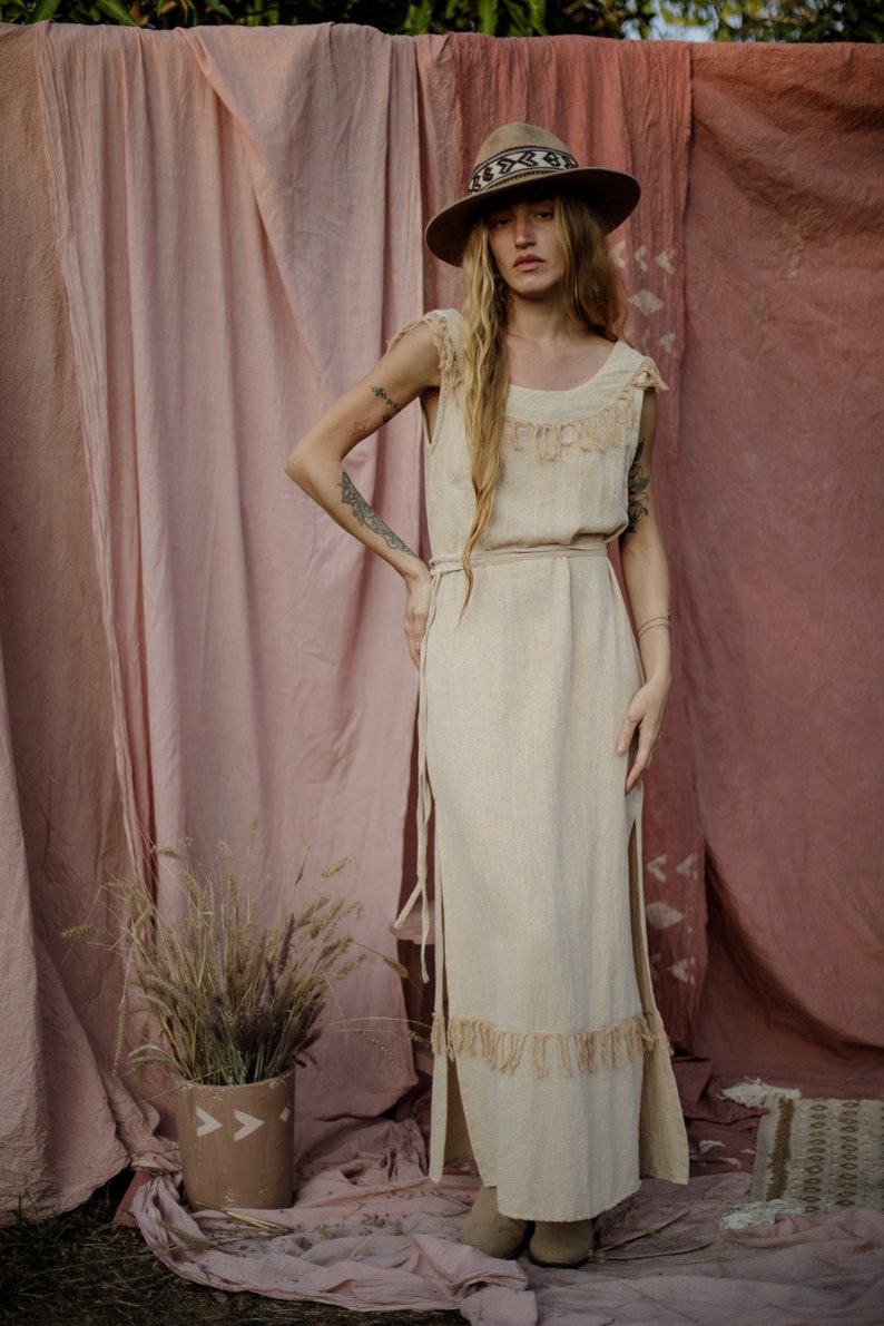 Luna dress. Beige